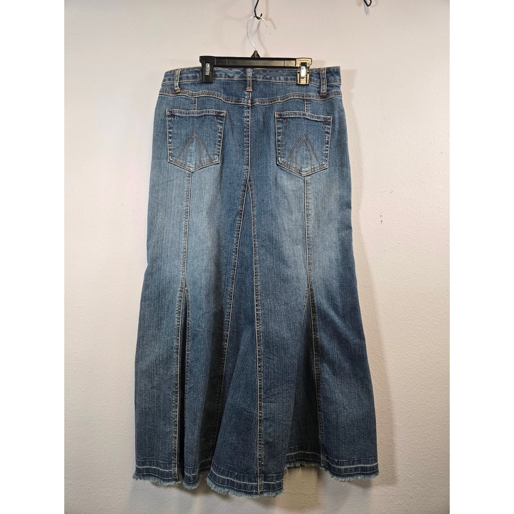 Cabi Denim Maxi Skirt High Waisted Raw Hem Paneled Flare Blue 8 - Picture 4 of 7
